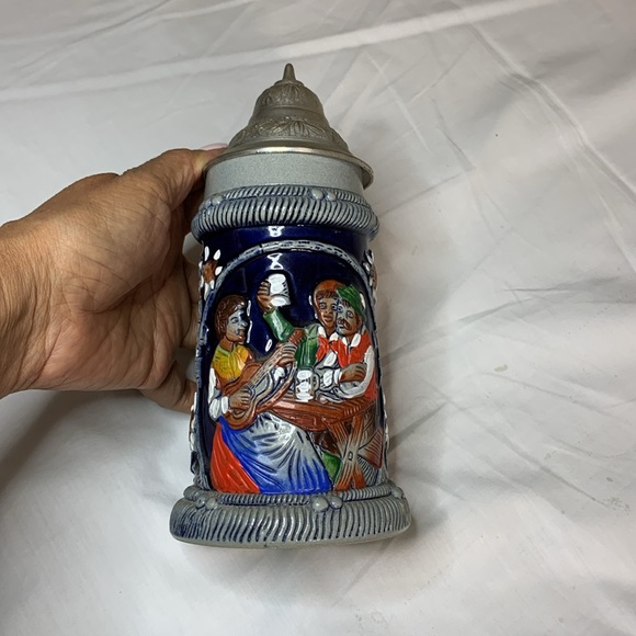 Vintage Made in Germany original king Beer Mug 12 oz guitar player Castle Lid - Picture 5 of 9